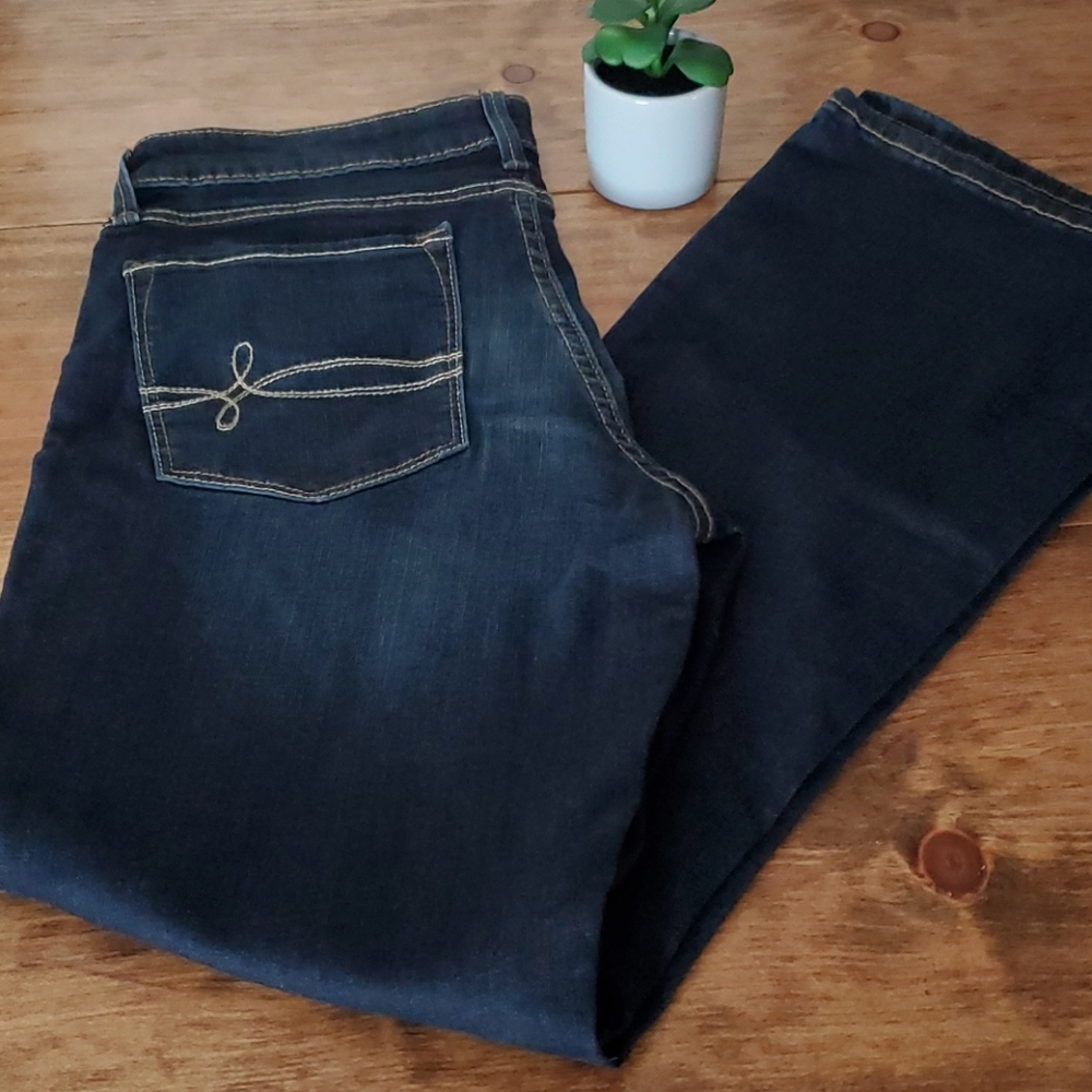 NWOT DENIZEN® from Levi's® Women's Mid-Rise Bootcu - Picture 3 of 8